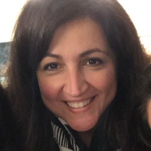 Meet your Posher, Roula